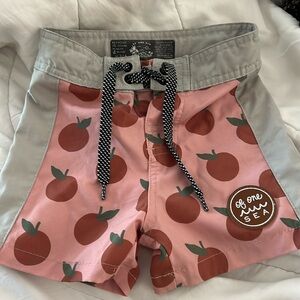 Of one sea swim trunks size 3/4